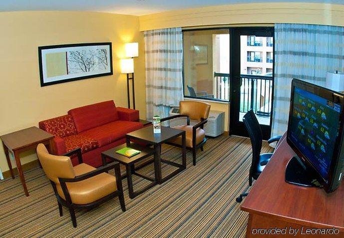 Courtyard Fargo Moorhead, Mn Hotel Moorhead